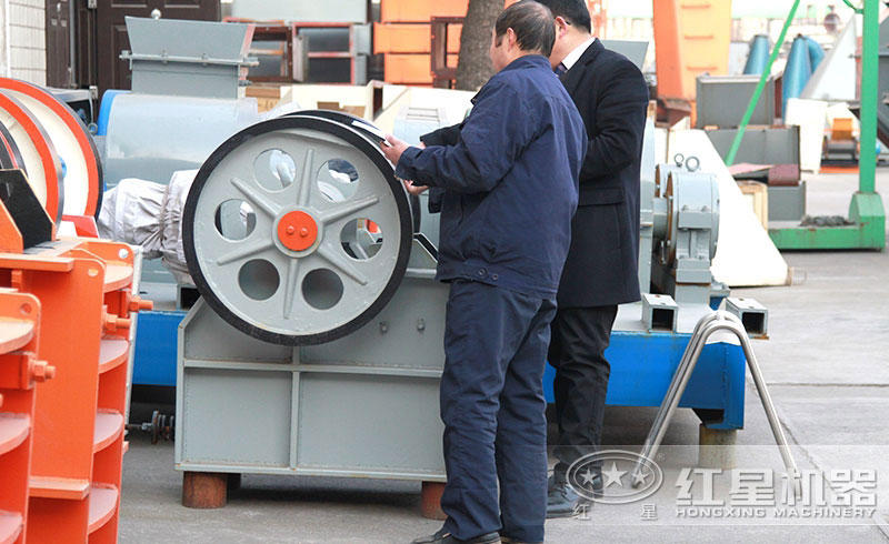 什么會影響pe600 &times;900顎式破碎機的產量